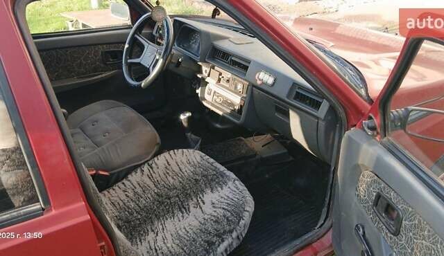 Красный ЗАЗ 1103 Славута, объемом двигателя 1.2 л и пробегом 170 тыс. км за 950 $, фото 3 на Automoto.ua