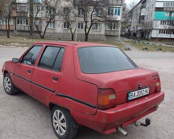 Красный ЗАЗ 1103 Славута, объемом двигателя 1.3 л и пробегом 277 тыс. км за 1614 $, фото 4 на Automoto.ua