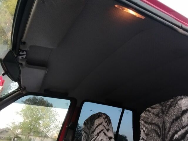 Красный ЗАЗ 1103 Славута, объемом двигателя 1.2 л и пробегом 65 тыс. км за 1350 $, фото 6 на Automoto.ua