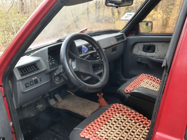 Красный ЗАЗ 1103 Славута, объемом двигателя 0 л и пробегом 73 тыс. км за 750 $, фото 2 на Automoto.ua