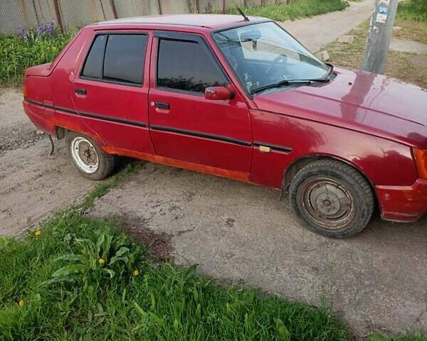 Червоний ЗАЗ 1103 Славута, об'ємом двигуна 1.3 л та пробігом 170 тис. км за 1100 $, фото 1 на Automoto.ua