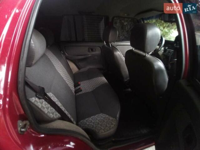 Красный ЗАЗ 1103 Славута, объемом двигателя 1.2 л и пробегом 173 тыс. км за 1600 $, фото 5 на Automoto.ua