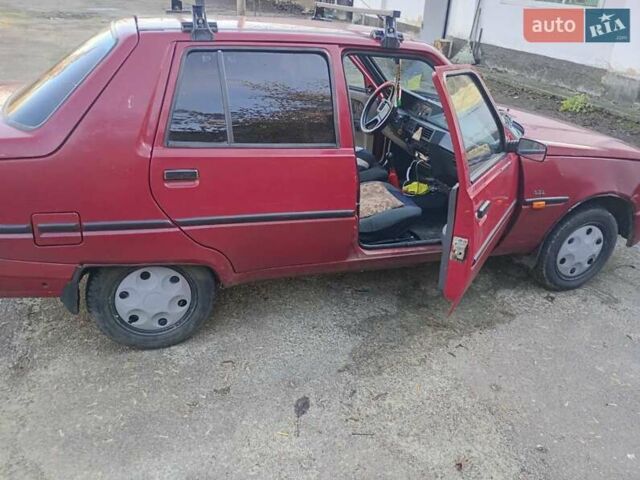 Красный ЗАЗ 1103 Славута, объемом двигателя 1.2 л и пробегом 170 тыс. км за 830 $, фото 1 на Automoto.ua