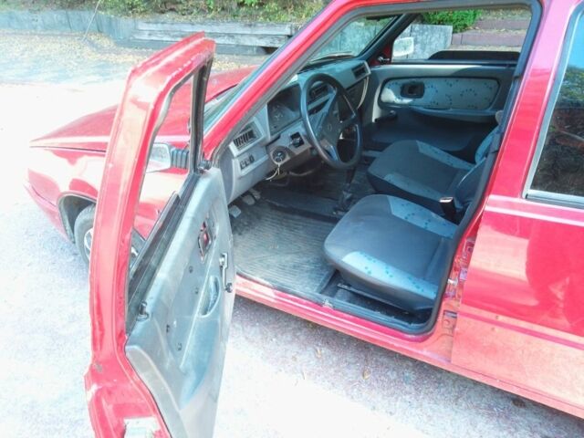 Красный ЗАЗ 1103 Славута, объемом двигателя 1.2 л и пробегом 72 тыс. км за 713 $, фото 5 на Automoto.ua