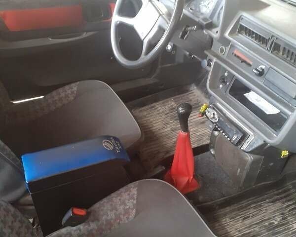 Червоний ЗАЗ 1103 Славута, об'ємом двигуна 1.2 л та пробігом 210 тис. км за 721 $, фото 3 на Automoto.ua