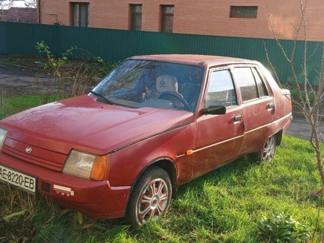 Красный ЗАЗ 1103 Славута, объемом двигателя 1.2 л и пробегом 170 тыс. км за 950 $, фото 1 на Automoto.ua