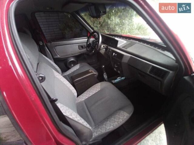 Красный ЗАЗ 1103 Славута, объемом двигателя 1.2 л и пробегом 173 тыс. км за 1600 $, фото 6 на Automoto.ua