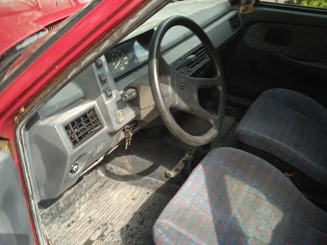 Красный ЗАЗ 1103 Славута, объемом двигателя 1.2 л и пробегом 98 тыс. км за 599 $, фото 2 на Automoto.ua