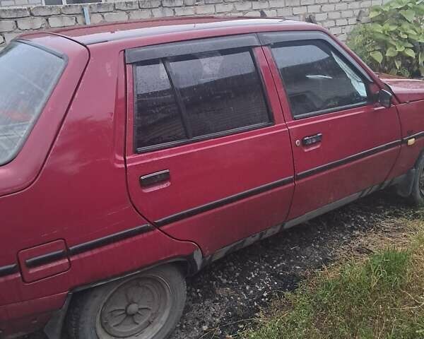 Красный ЗАЗ 1103 Славута, объемом двигателя 1.2 л и пробегом 200 тыс. км за 1000 $, фото 2 на Automoto.ua