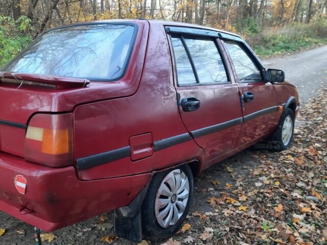 Красный ЗАЗ 1103 Славута, объемом двигателя 0 л и пробегом 73 тыс. км за 750 $, фото 6 на Automoto.ua