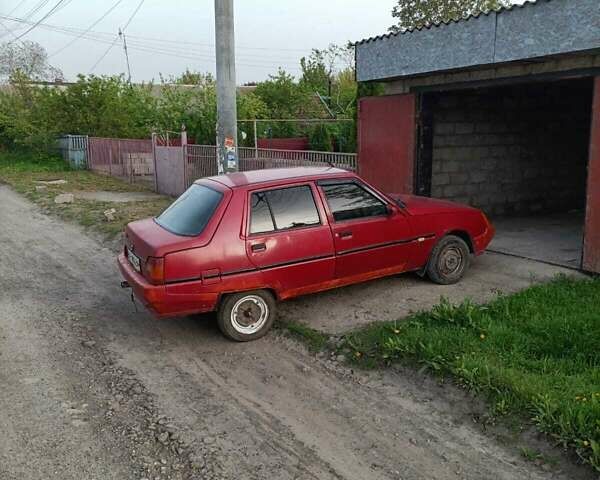 Червоний ЗАЗ 1103 Славута, об'ємом двигуна 1.3 л та пробігом 170 тис. км за 1100 $, фото 5 на Automoto.ua