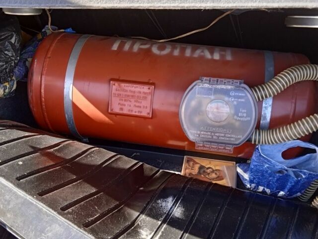 Красный ЗАЗ 1103 Славута, объемом двигателя 1.2 л и пробегом 65 тыс. км за 1384 $, фото 3 на Automoto.ua