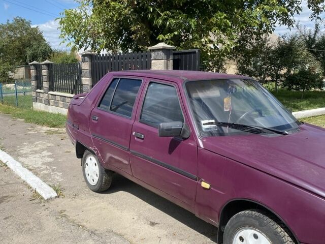 Червоний ЗАЗ 1103 Славута, об'ємом двигуна 1.3 л та пробігом 260 тис. км за 1000 $, фото 1 на Automoto.ua