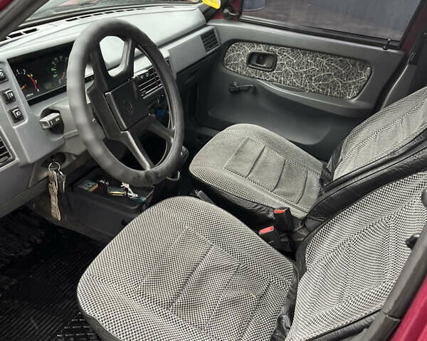 Красный ЗАЗ 1103 Славута, объемом двигателя 1.2 л и пробегом 87 тыс. км за 1500 $, фото 2 на Automoto.ua