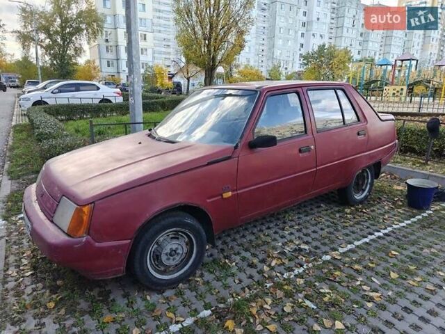 Красный ЗАЗ 1103 Славута, объемом двигателя 1.2 л и пробегом 100 тыс. км за 550 $, фото 7 на Automoto.ua