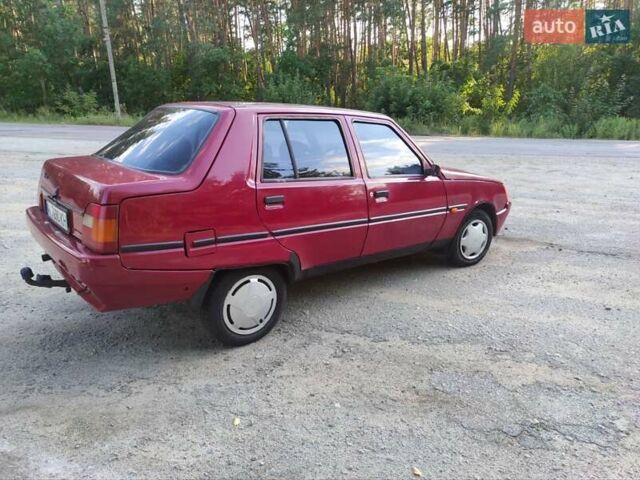 Червоний ЗАЗ 1103 Славута, об'ємом двигуна 1.2 л та пробігом 230 тис. км за 900 $, фото 5 на Automoto.ua