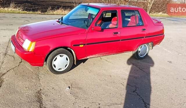Красный ЗАЗ 1103 Славута, объемом двигателя 1.2 л и пробегом 48 тыс. км за 1599 $, фото 1 на Automoto.ua