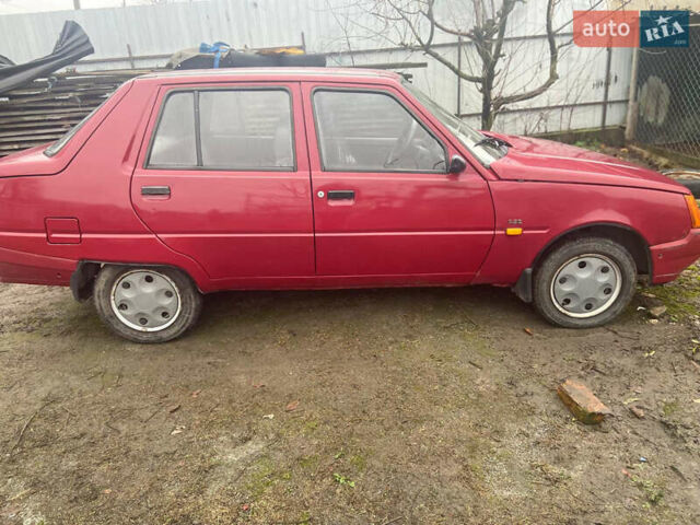 Красный ЗАЗ 1103 Славута, объемом двигателя 1.2 л и пробегом 156 тыс. км за 1180 $, фото 3 на Automoto.ua