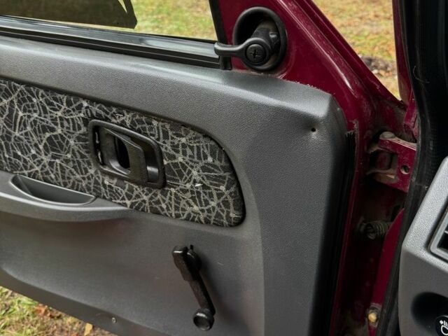 Красный ЗАЗ 1103 Славута, объемом двигателя 1.2 л и пробегом 195 тыс. км за 550 $, фото 8 на Automoto.ua