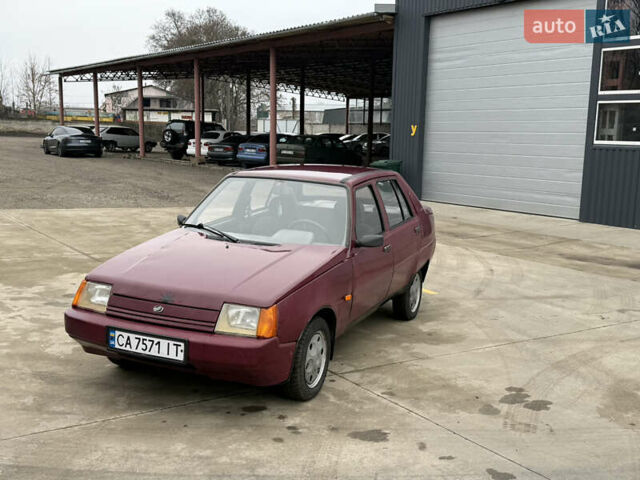 Червоний ЗАЗ 1103 Славута, об'ємом двигуна 1.2 л та пробігом 80 тис. км за 950 $, фото 1 на Automoto.ua