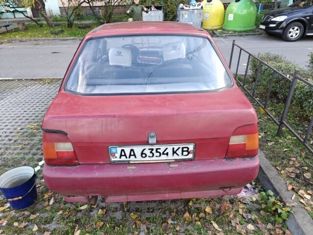 Красный ЗАЗ 1103 Славута, объемом двигателя 1.2 л и пробегом 100 тыс. км за 550 $, фото 2 на Automoto.ua