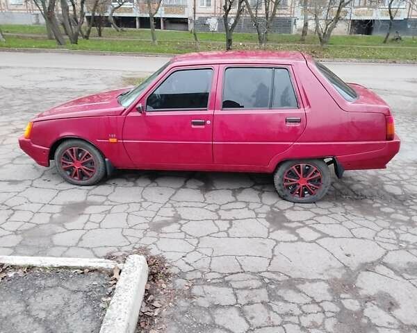 Червоний ЗАЗ 1103 Славута, об'ємом двигуна 1.2 л та пробігом 155 тис. км за 1100 $, фото 1 на Automoto.ua