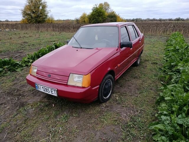 Красный ЗАЗ 1103 Славута, объемом двигателя 0 л и пробегом 134 тыс. км за 800 $, фото 2 на Automoto.ua