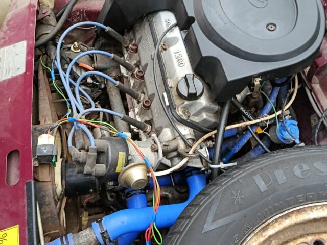 Красный ЗАЗ 1103 Славута, объемом двигателя 1.2 л и пробегом 170 тыс. км за 1300 $, фото 5 на Automoto.ua