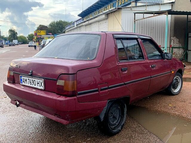 Червоний ЗАЗ 1103 Славута, об'ємом двигуна 1.2 л та пробігом 160 тис. км за 900 $, фото 7 на Automoto.ua