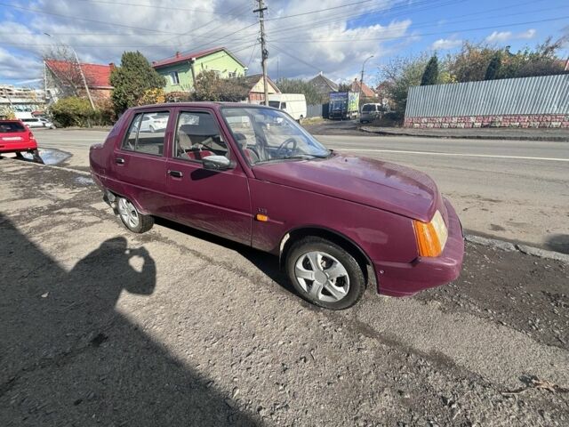 Красный ЗАЗ 1103 Славута, объемом двигателя 1.2 л и пробегом 141 тыс. км за 595 $, фото 1 на Automoto.ua