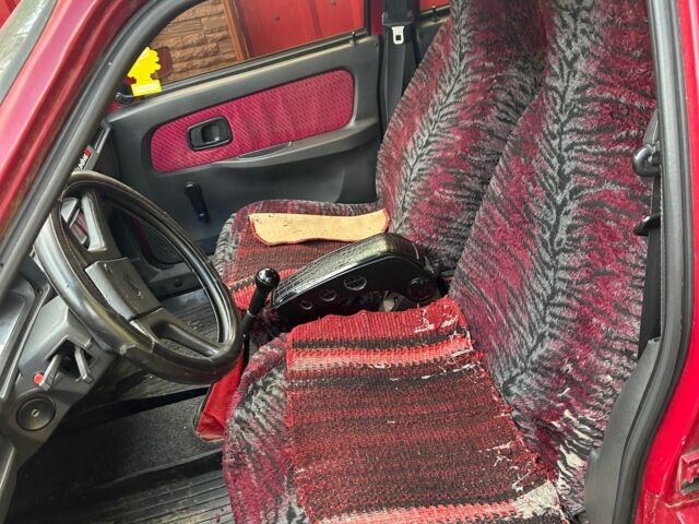 Красный ЗАЗ 1103 Славута, объемом двигателя 0 л и пробегом 120 тыс. км за 1300 $, фото 5 на Automoto.ua