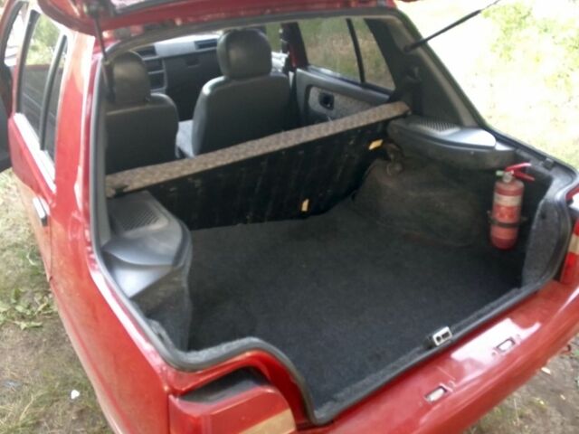 Красный ЗАЗ 1103 Славута, объемом двигателя 1 л и пробегом 100 тыс. км за 1200 $, фото 8 на Automoto.ua