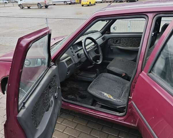 Красный ЗАЗ 1103 Славута, объемом двигателя 1.2 л и пробегом 165 тыс. км за 757 $, фото 6 на Automoto.ua