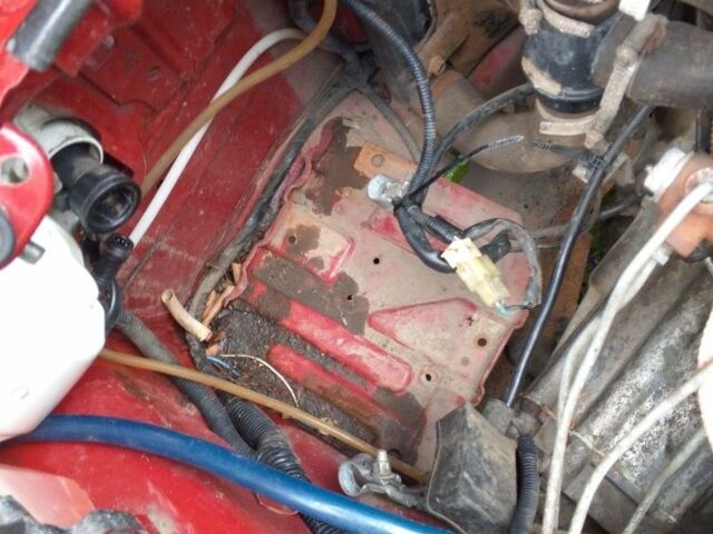 Красный ЗАЗ 1103 Славута, объемом двигателя 1 л и пробегом 100 тыс. км за 1200 $, фото 5 на Automoto.ua