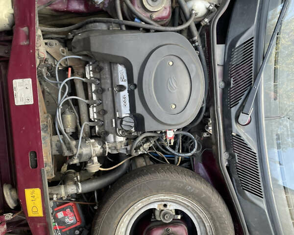 Красный ЗАЗ 1103 Славута, объемом двигателя 1.2 л и пробегом 151 тыс. км за 800 $, фото 10 на Automoto.ua