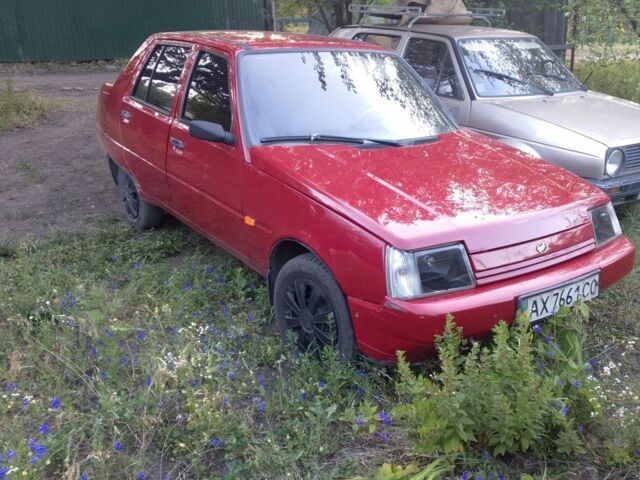 Красный ЗАЗ 1103 Славута, объемом двигателя 1 л и пробегом 100 тыс. км за 1200 $, фото 9 на Automoto.ua