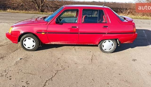 Красный ЗАЗ 1103 Славута, объемом двигателя 1.2 л и пробегом 48 тыс. км за 1599 $, фото 2 на Automoto.ua