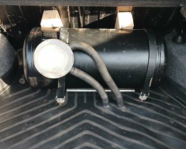 Червоний ЗАЗ 1103 Славута, об'ємом двигуна 1.2 л та пробігом 109 тис. км за 1050 $, фото 6 на Automoto.ua