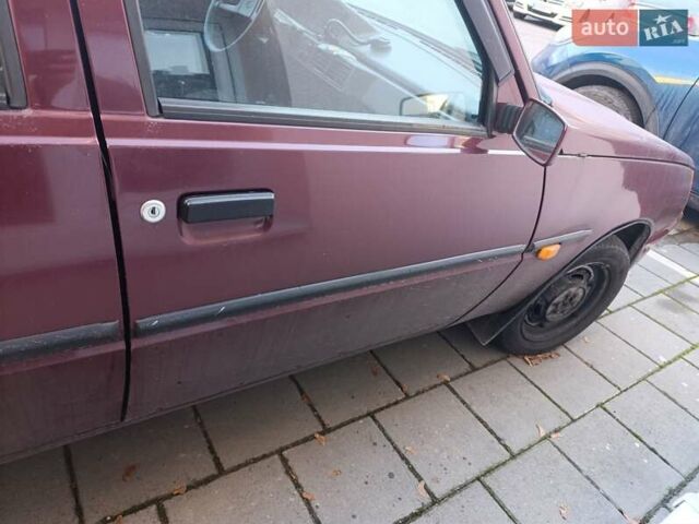 Красный ЗАЗ 1103 Славута, объемом двигателя 1.2 л и пробегом 215 тыс. км за 790 $, фото 6 на Automoto.ua