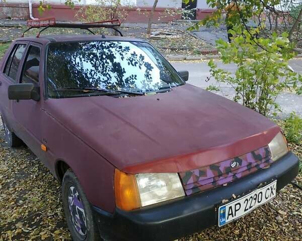 Красный ЗАЗ 1103 Славута, объемом двигателя 1.2 л и пробегом 130 тыс. км за 714 $, фото 2 на Automoto.ua