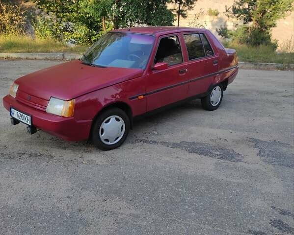 Червоний ЗАЗ 1103 Славута, об'ємом двигуна 1.2 л та пробігом 230 тис. км за 900 $, фото 4 на Automoto.ua