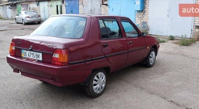 Красный ЗАЗ 1103 Славута, объемом двигателя 1.2 л и пробегом 130 тыс. км за 1350 $, фото 6 на Automoto.ua