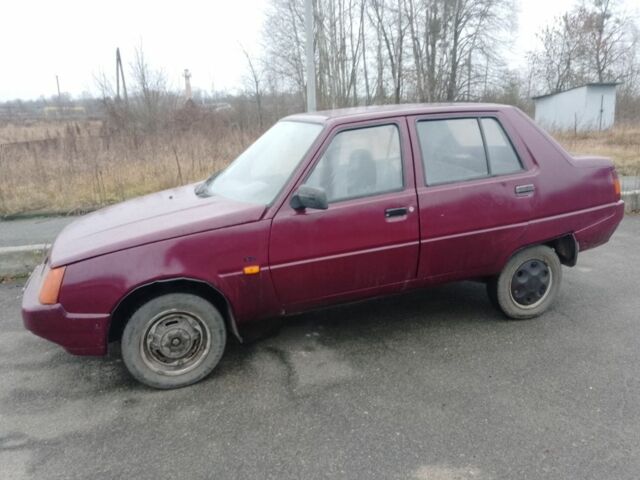 Красный ЗАЗ 1103 Славута, объемом двигателя 1.2 л и пробегом 150 тыс. км за 688 $, фото 1 на Automoto.ua