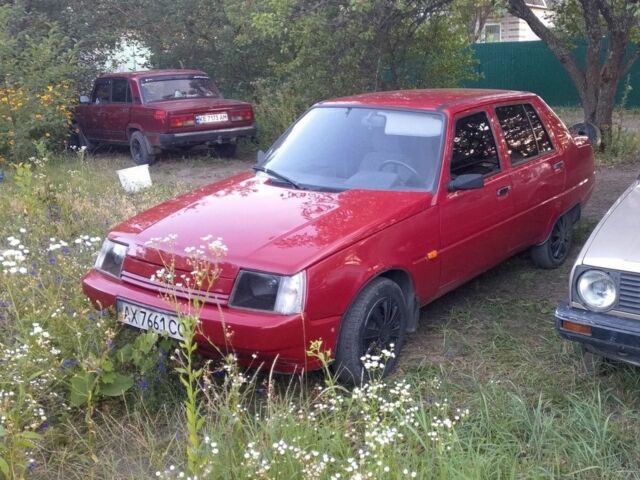 Красный ЗАЗ 1103 Славута, объемом двигателя 1 л и пробегом 100 тыс. км за 1200 $, фото 7 на Automoto.ua