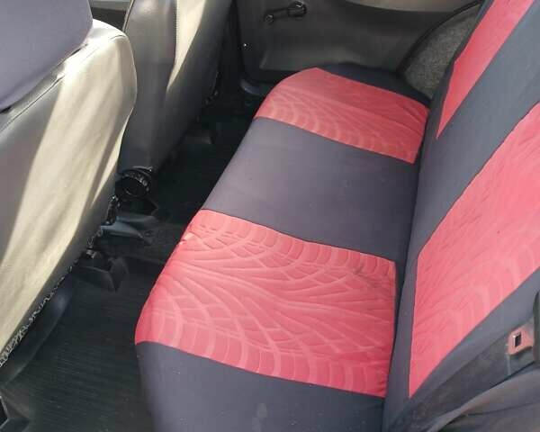 Червоний ЗАЗ 1103 Славута, об'ємом двигуна 1.2 л та пробігом 109 тис. км за 1050 $, фото 4 на Automoto.ua