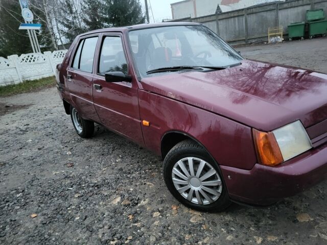 Красный ЗАЗ 1103 Славута, объемом двигателя 1.2 л и пробегом 86 тыс. км за 950 $, фото 2 на Automoto.ua