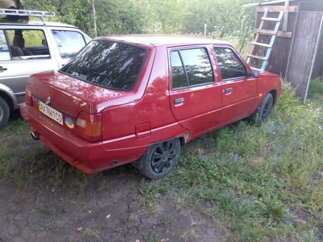 Красный ЗАЗ 1103 Славута, объемом двигателя 1 л и пробегом 100 тыс. км за 1200 $, фото 13 на Automoto.ua