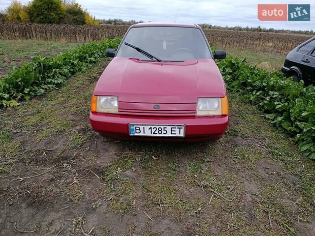 Красный ЗАЗ 1103 Славута, объемом двигателя 1.2 л и пробегом 132 тыс. км за 800 $, фото 3 на Automoto.ua