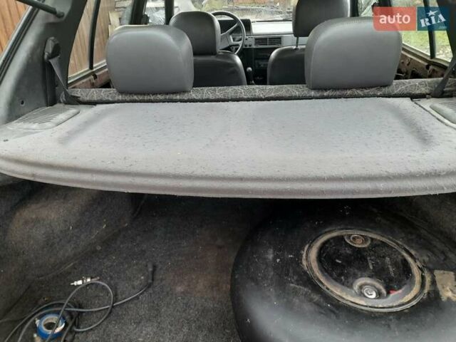 Красный ЗАЗ 1103 Славута, объемом двигателя 1.2 л и пробегом 108 тыс. км за 1000 $, фото 3 на Automoto.ua