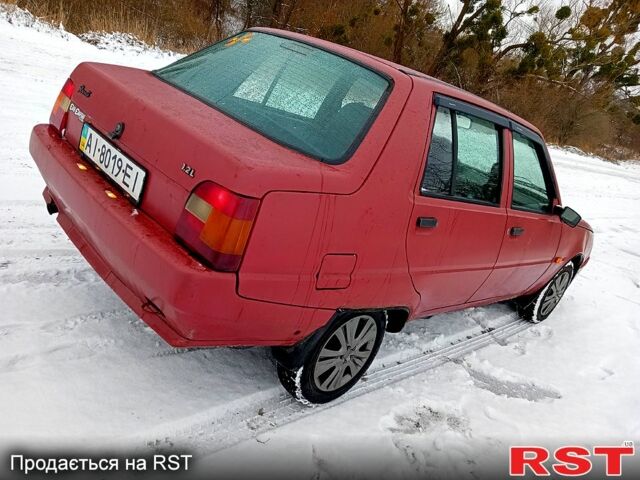 Красный ЗАЗ 1103 Славута, объемом двигателя 1.2 л и пробегом 100 тыс. км за 780 $, фото 1 на Automoto.ua
